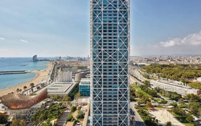 Una torre de vidrio con visión 360º